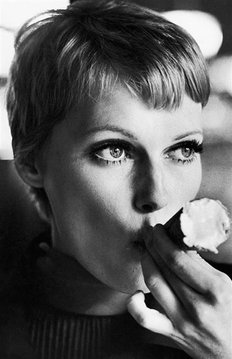 Terry O’Neill – Mia Farrow 1968 