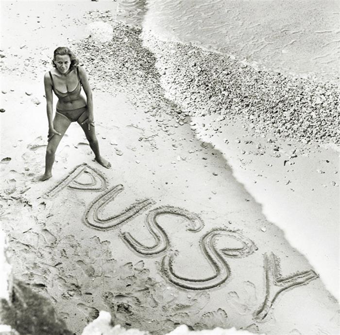 Pussy Galore, Honor Blackman on the set of Goldfinger,