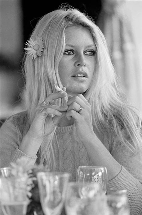 Brigitte Bardot Shalago