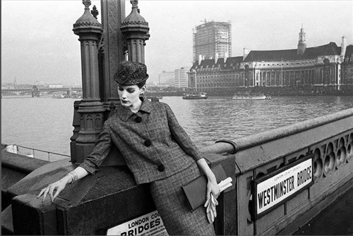 Westminster Bridge London Model Judy Dent Fashion for Vogue 1961