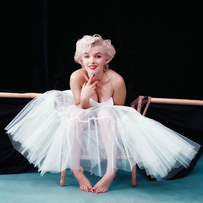 Milton H . Greene 