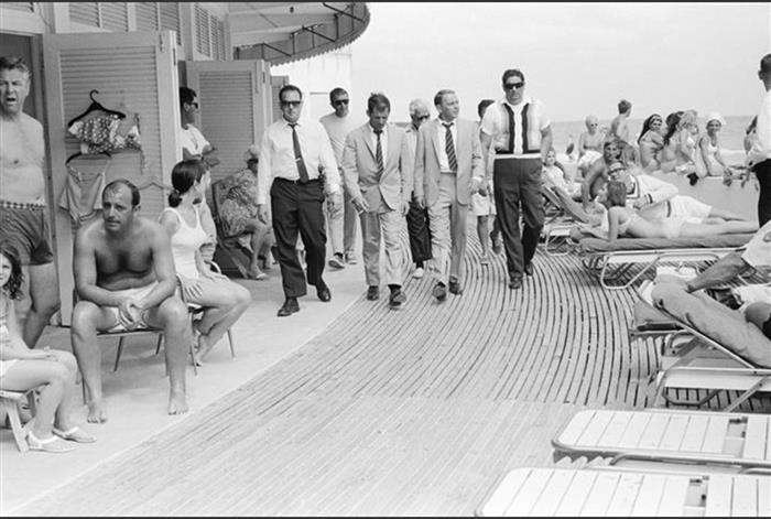 Frank Sinatra on the Board Walk. View 2